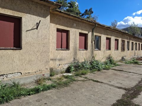 Eladó Ipari 3034 Szűcsi , Ipari övezetben