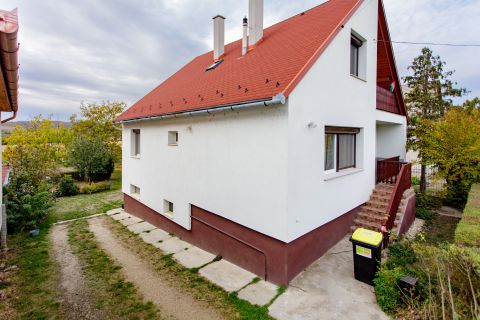 Eladó Ház 9090 Pannonhalma , Arany János utca közelében