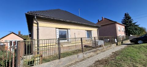 Eladó Ház 2422 Mezőfalva Fehérvári Út